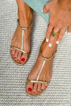 Rosalba — Sandalias Doradas de Primavera