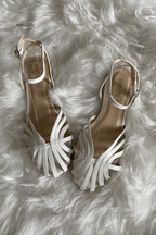 Victoria — Sandalias Joya Doradas
