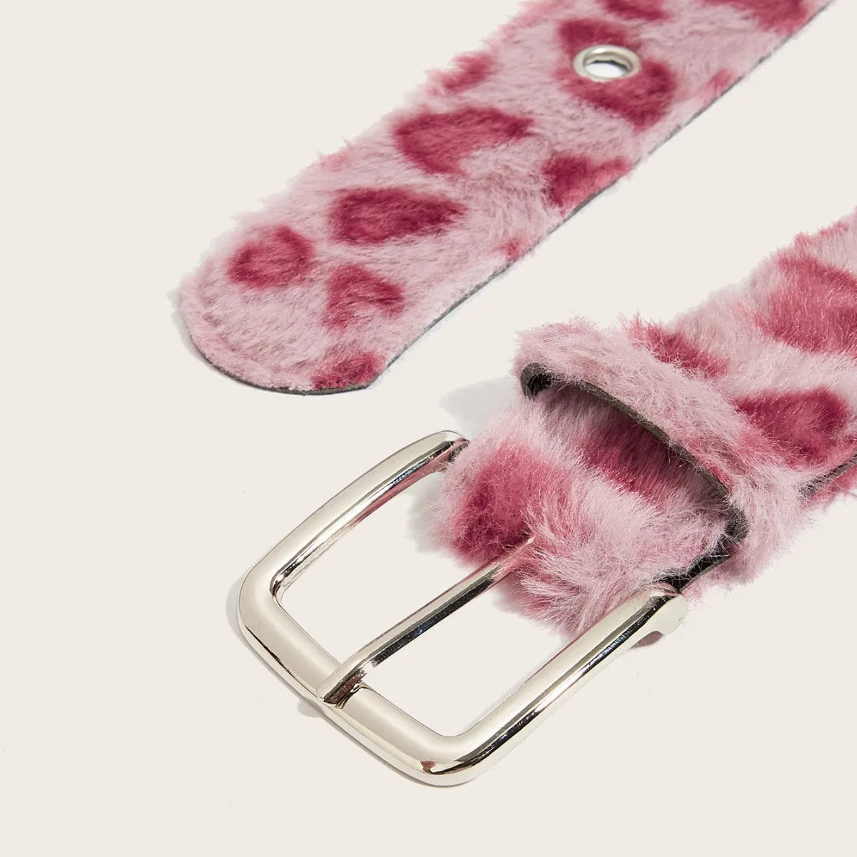 Miu — Cinturón de leopardo