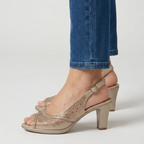 Sofía — Elegancia Dorada de Verano