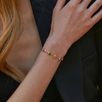 Pulsera única con forma de corazón