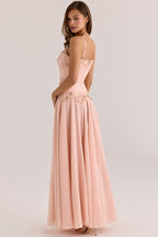 Larissa — Vestido Maxi con Pedrería Cosida a Mano