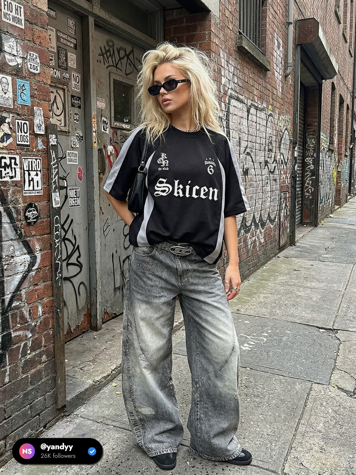 SKICEN — Camiseta Oversize Gráfica